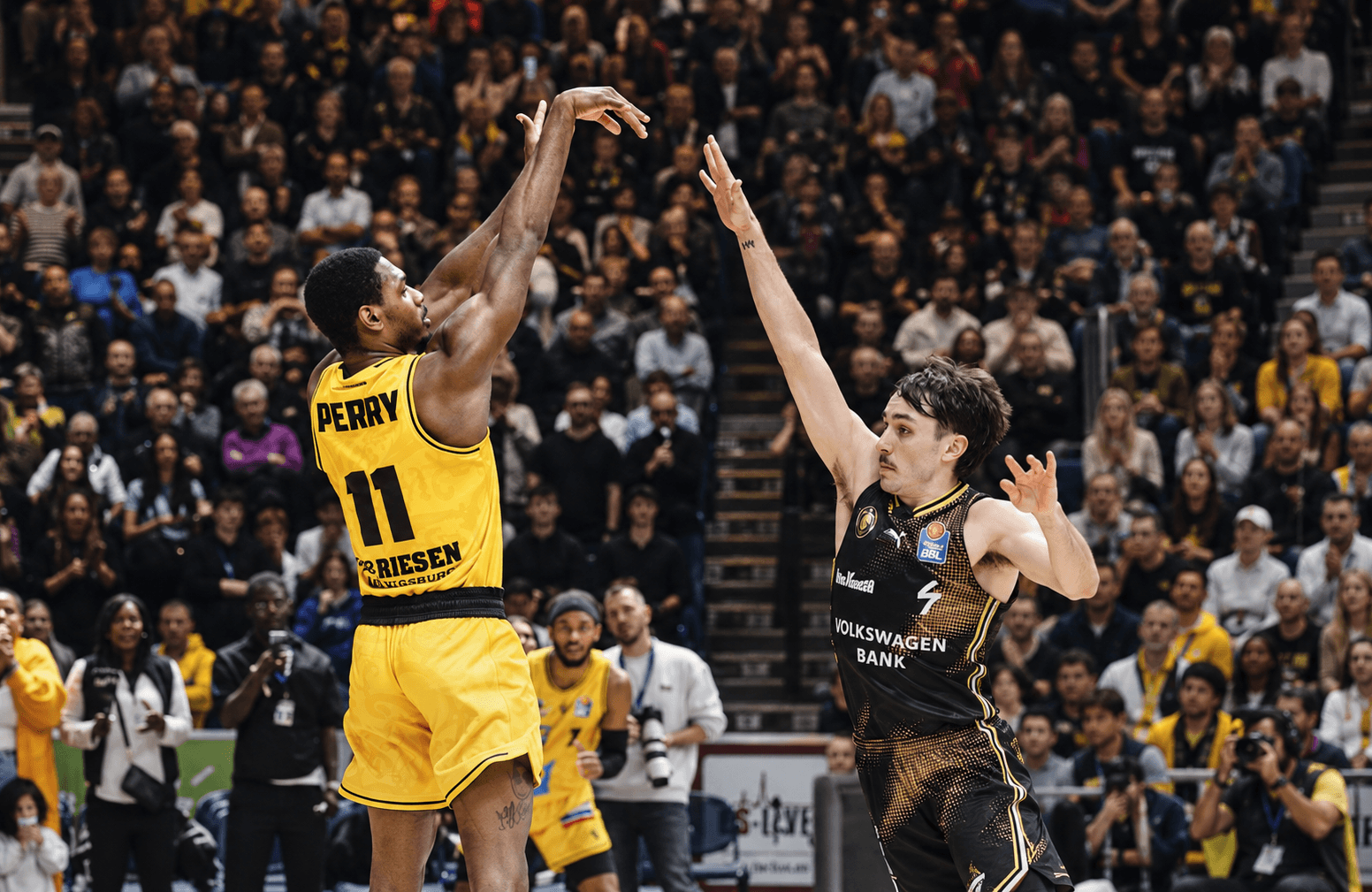 EasyCredit BBL matchday 5 recap: Bayern wins at Chemnitz, Ludwigsburg stuns Braunschweig, Bonn routs Jena