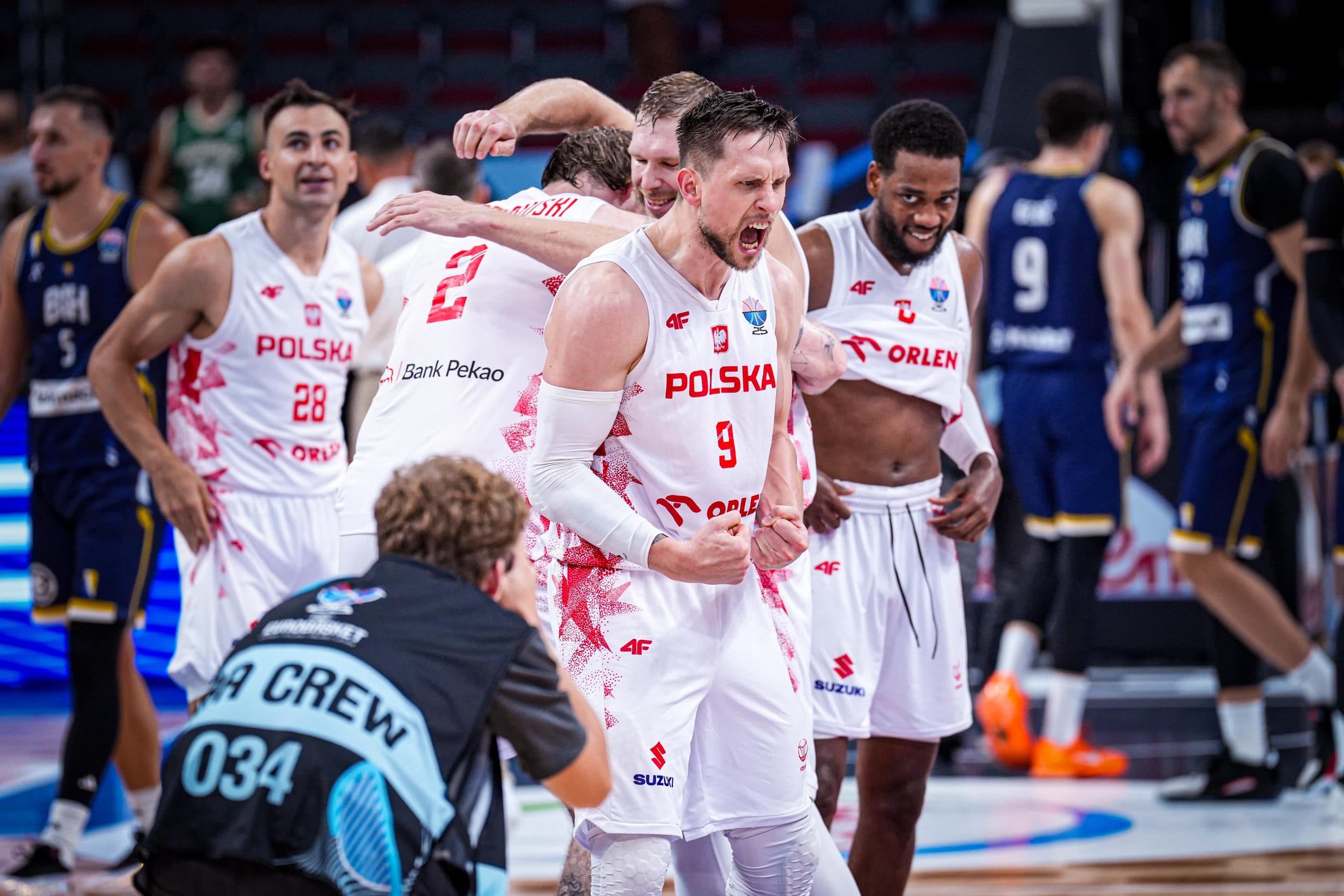 Jordan Loyd leads Poland to second straight EuroBasket quarter-final