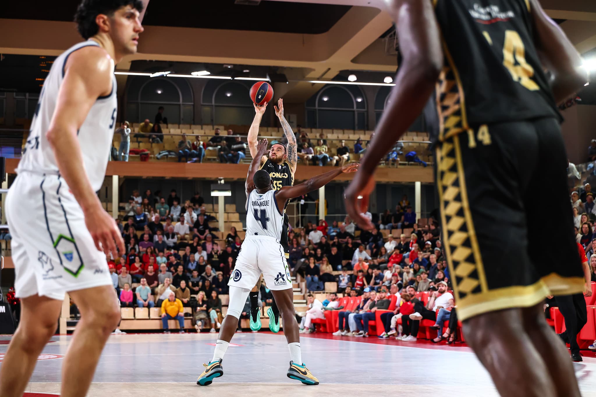 Monaco secures win against Saint-Quentin and clinches Betclic ELITE playoff spot