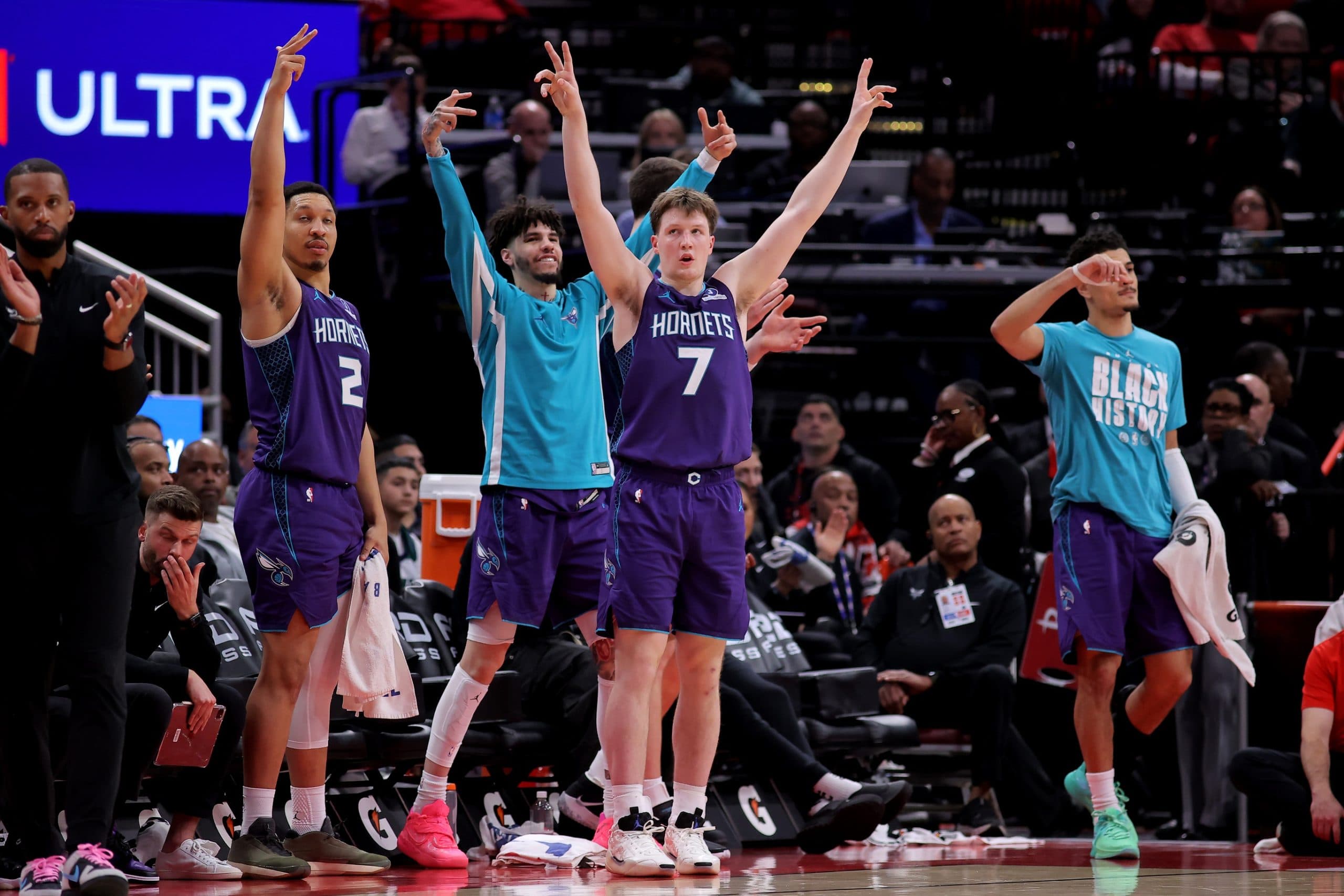 Hornets Chain Together Eighth Straight Victory Against Houston Rockets