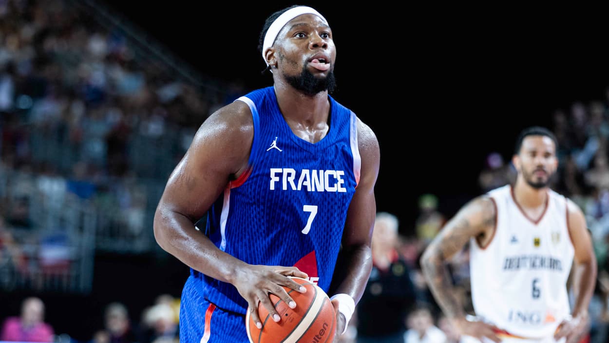 Guerschon Yabusele (France) at the free throw line Guerschon Yabusele (France) at the free throw line