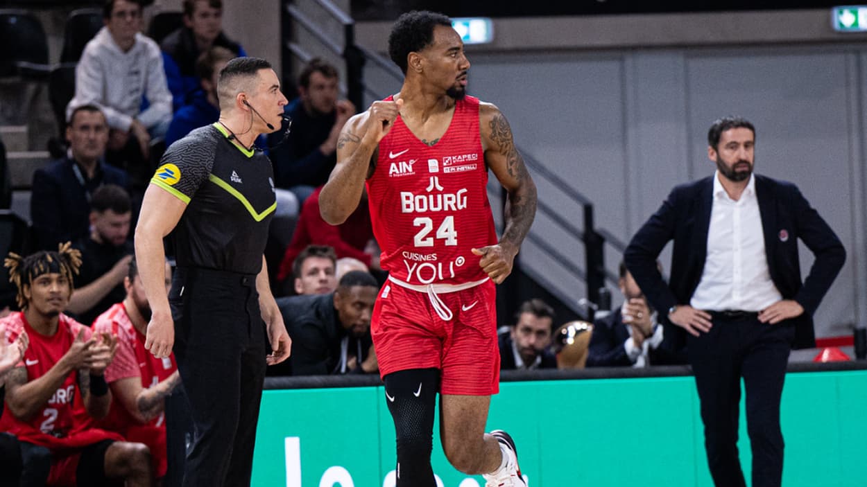 Isiaha Mike (Bourg-en-Bresse) against Nancy Isiaha Mike (Bourg-en-Bresse) against Nancy