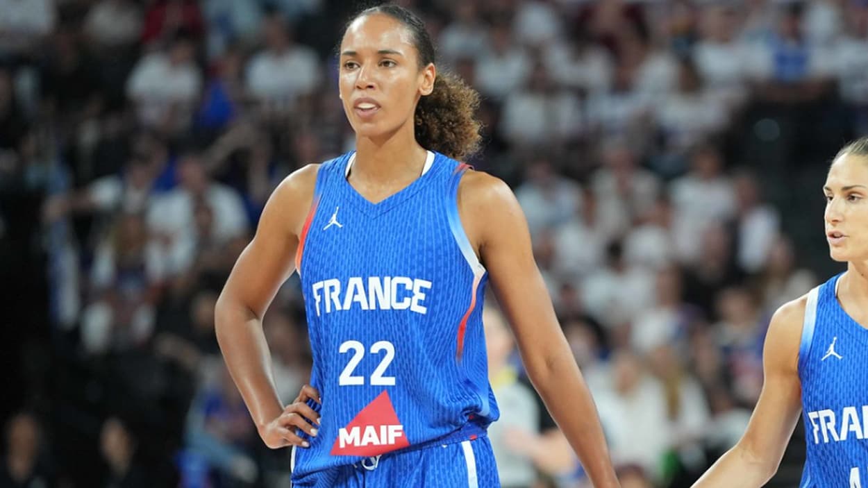 Marieme Badiane (France) against Serbia Marieme Badiane (France) against Serbia